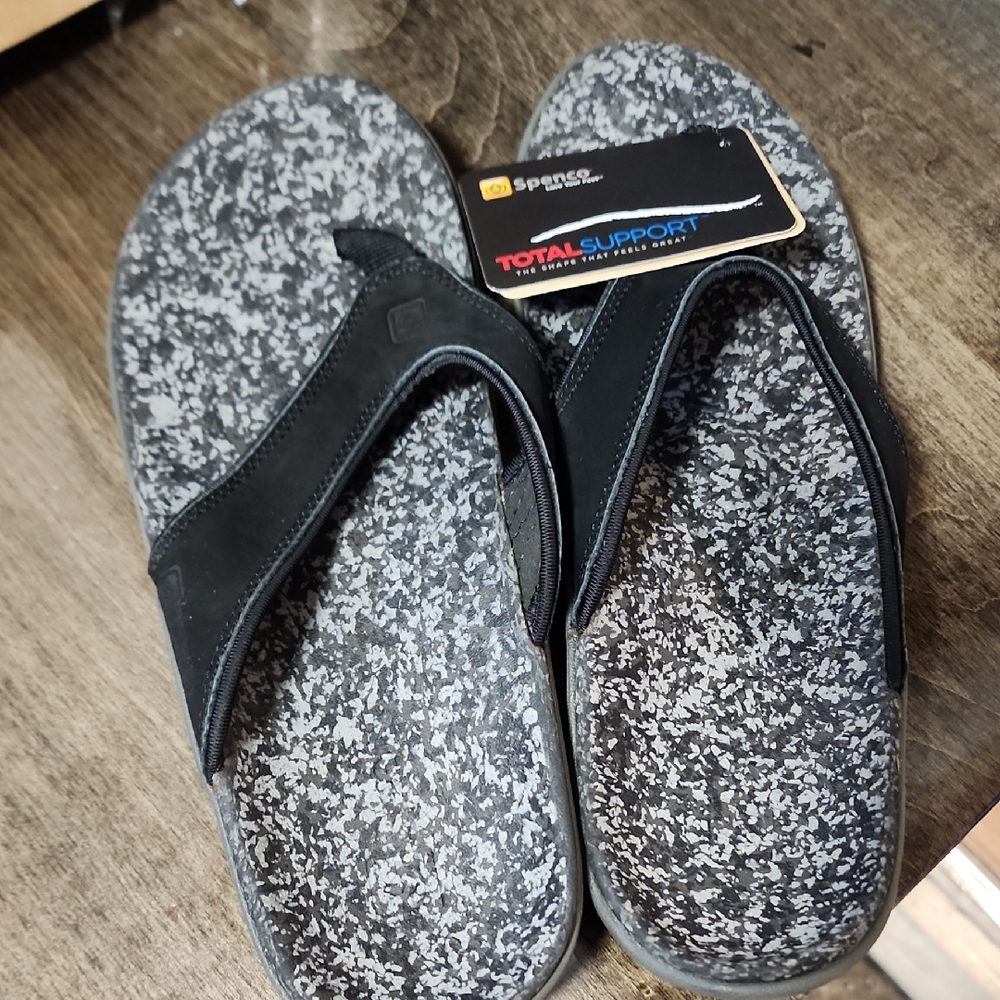 Spenco Men's Black Flip-Flops